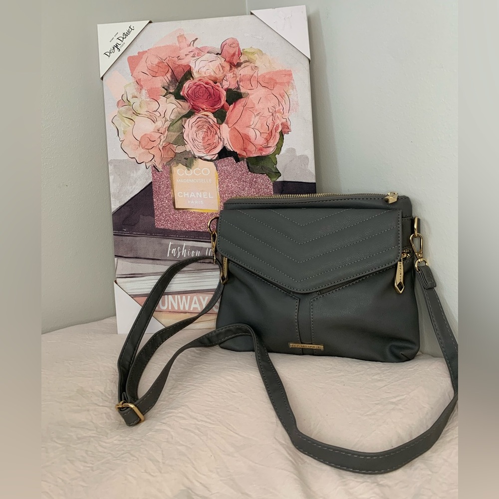 NWOT Grey Rampage Crossbody